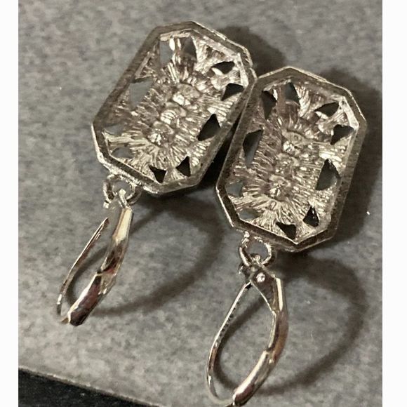 - 💖 Art deco Silver Tone  Diamond Pave geometric octagon drop earrings💖 - Picture 15 of 16